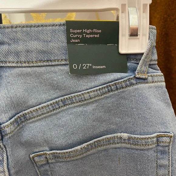 NWT Wild Fable Women’s Super High-Rise Curvy Tapered Jean - Picture 4 of 5